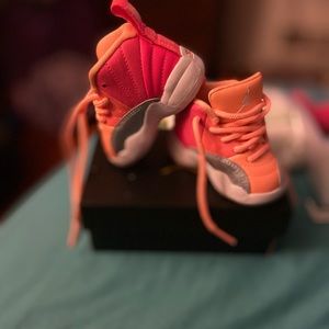 Jordan retro 12 No Insole  gently used 2c.